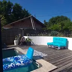 Independante Avec Piscine Villa