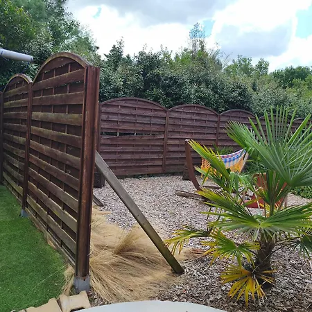 Indépendante Avec Piscine *