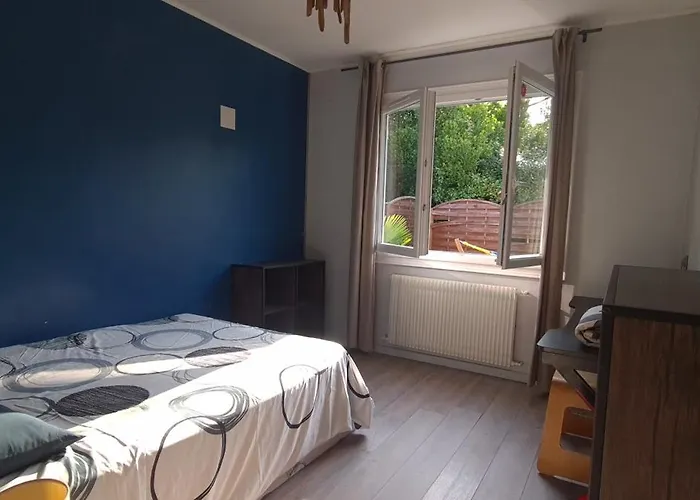 Indépendante Avec Piscine