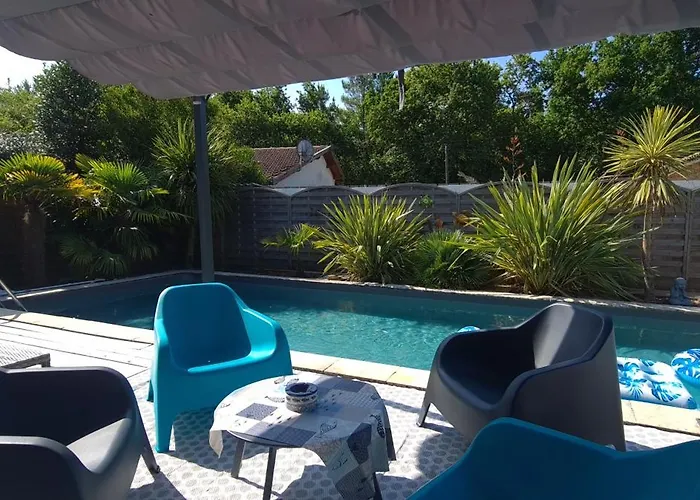 Indépendante Avec Piscine