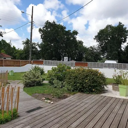 Independante Avec Piscine * Ares