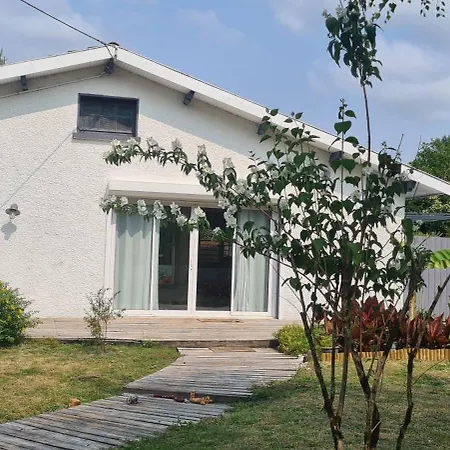 빌라 Independante Avec Piscine